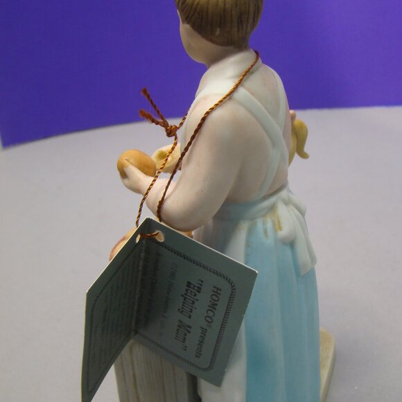 Homco Denim Days 8821 “Helping Mom” with tag Girl helping in Kitchen - Picture 8 of 16